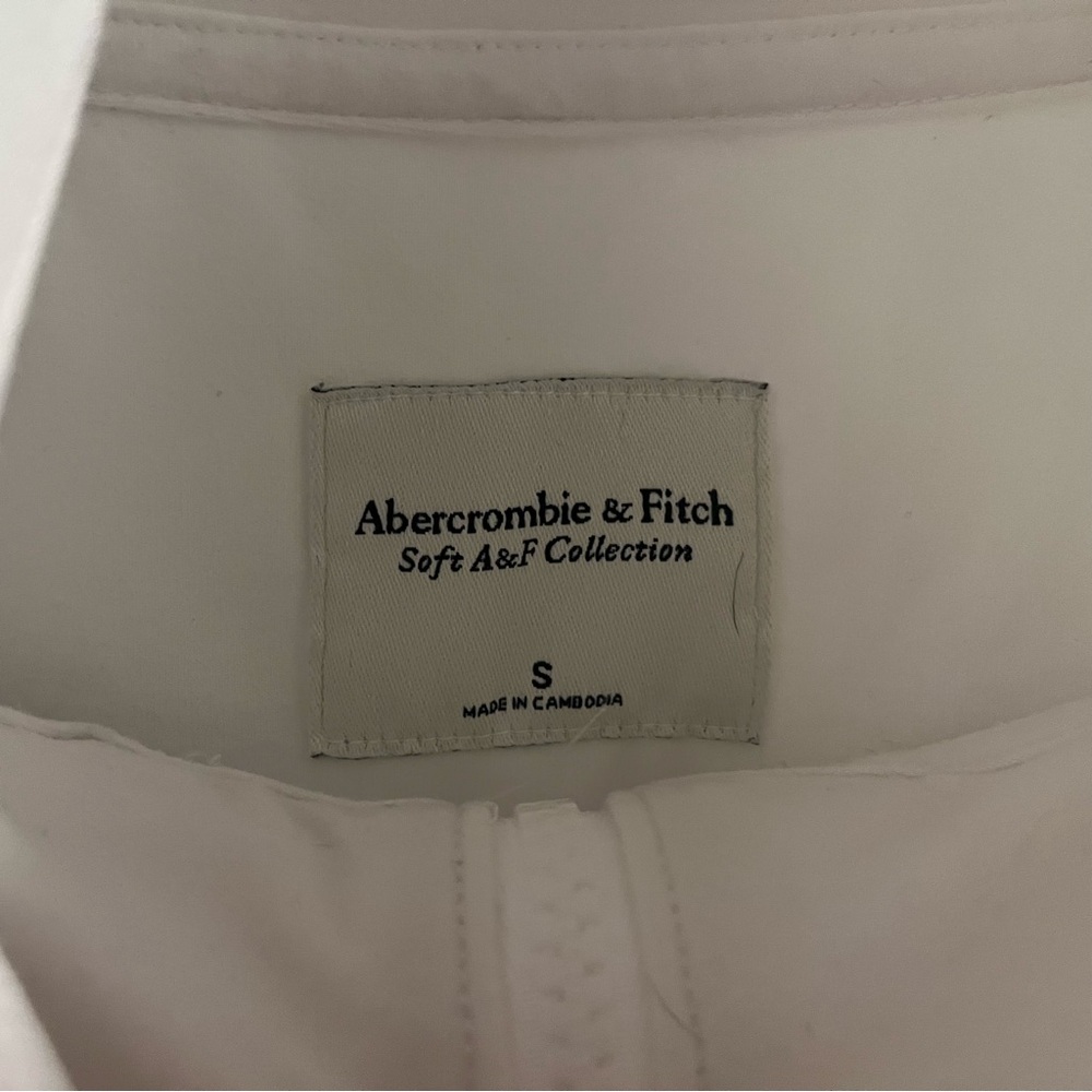 SALE Abercrombie & Fitch Cropped White Zip Up | S - Picture 3 of 6